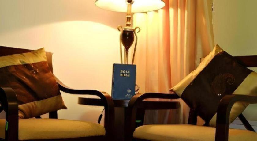 D' Leonor Hotel Davao Экстерьер фото