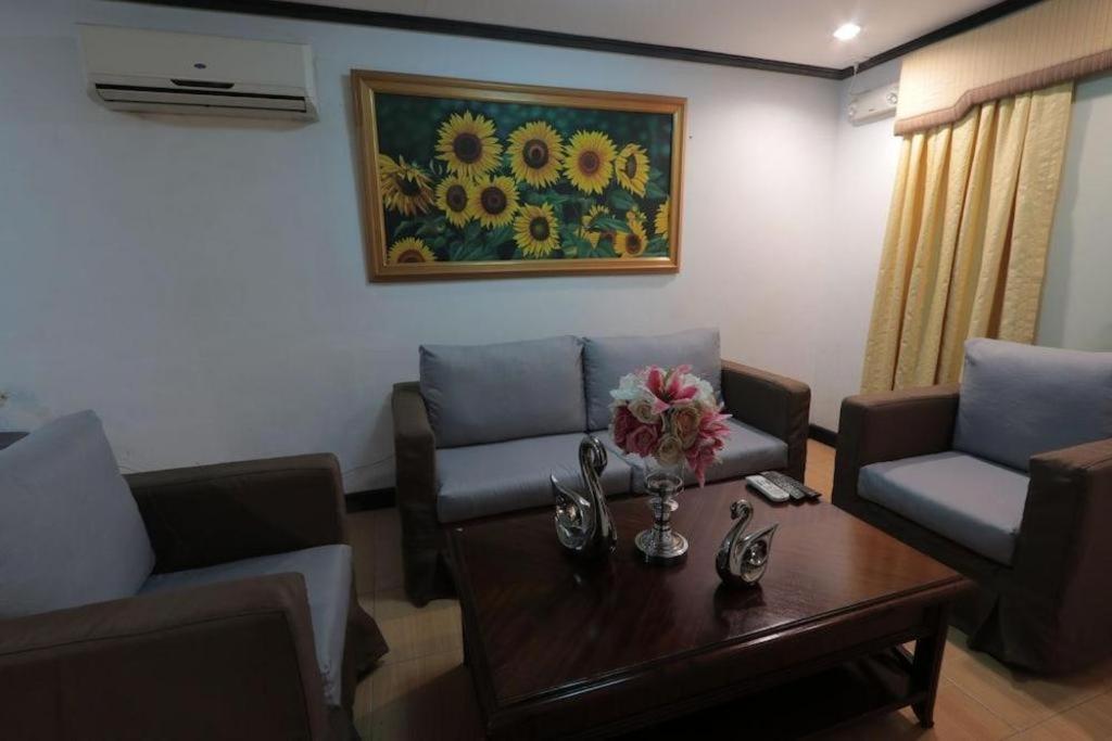 D' Leonor Hotel Davao Экстерьер фото