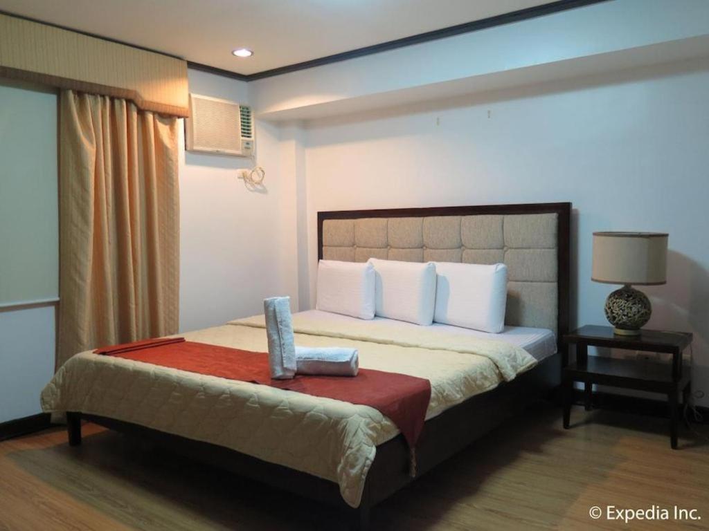 D' Leonor Hotel Davao Экстерьер фото