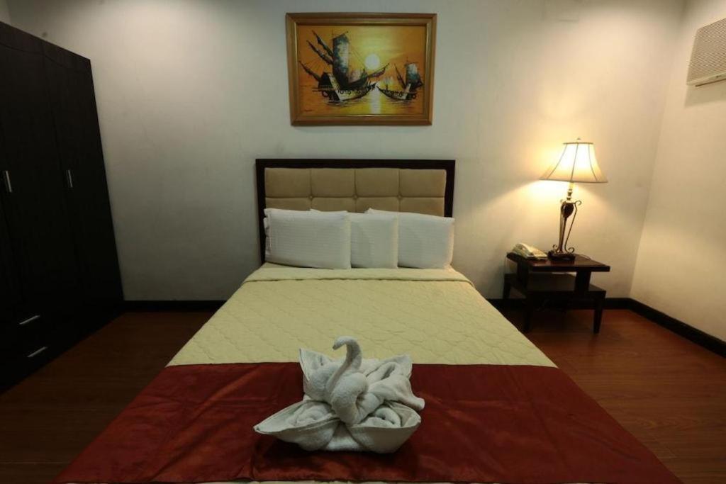 D' Leonor Hotel Davao Экстерьер фото