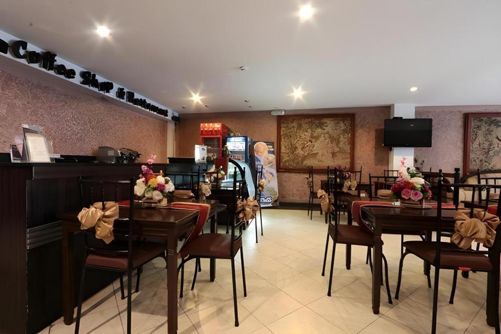 D' Leonor Hotel Davao Экстерьер фото